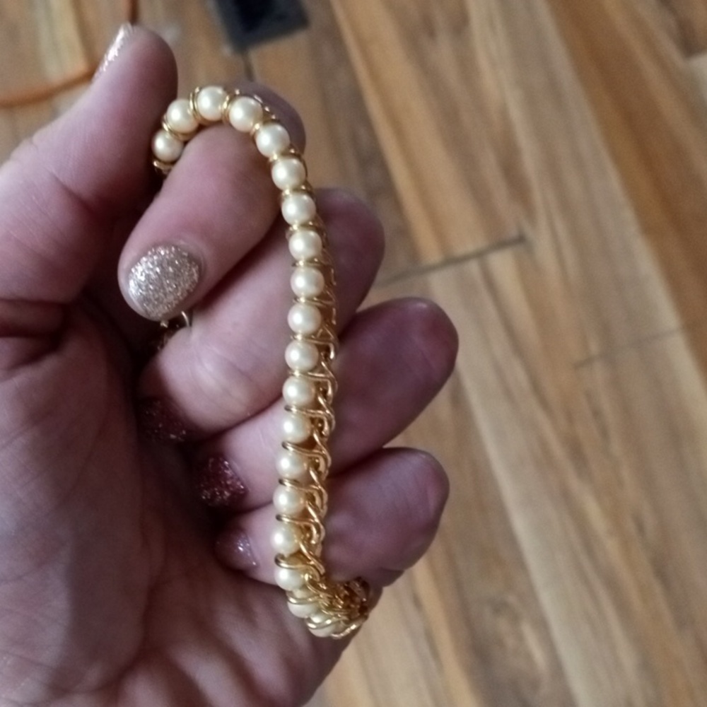 Gold and pearl bracelet